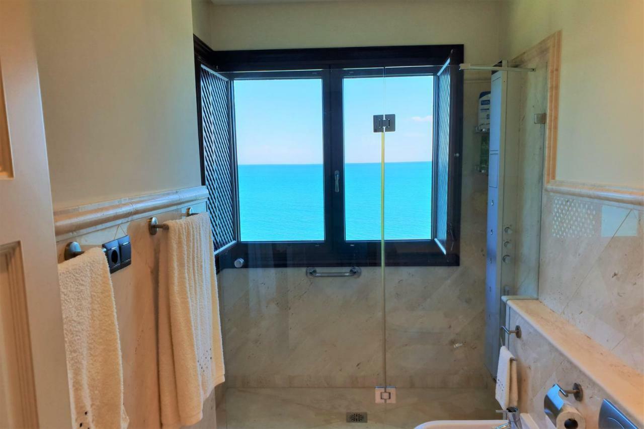 Luxury Apartment Frontal To The Sea In Estepona Doncella Beach Ngoại thất bức ảnh