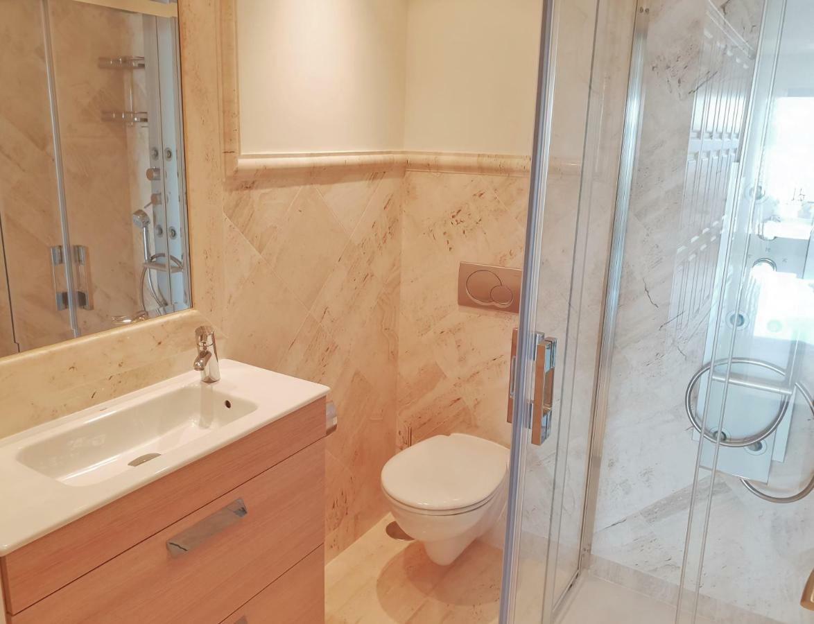 Luxury Apartment Frontal To The Sea In Estepona Doncella Beach Ngoại thất bức ảnh