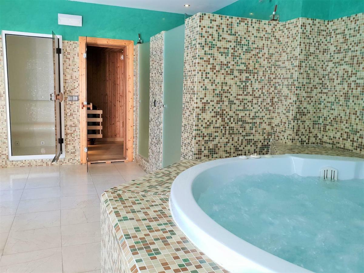 Luxury Apartment Frontal To The Sea In Estepona Doncella Beach Ngoại thất bức ảnh